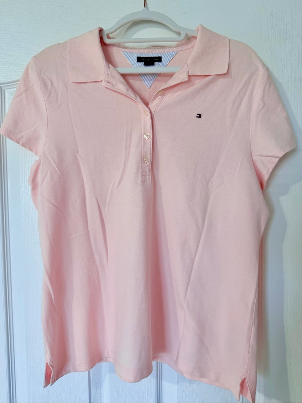 {Tommy Hilfiger} Women's Relaxing Pale Pink Light Coral Short-Sleeve Polo Shirt
